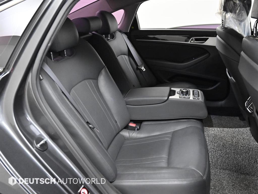 Genesis G80 - Vista 12