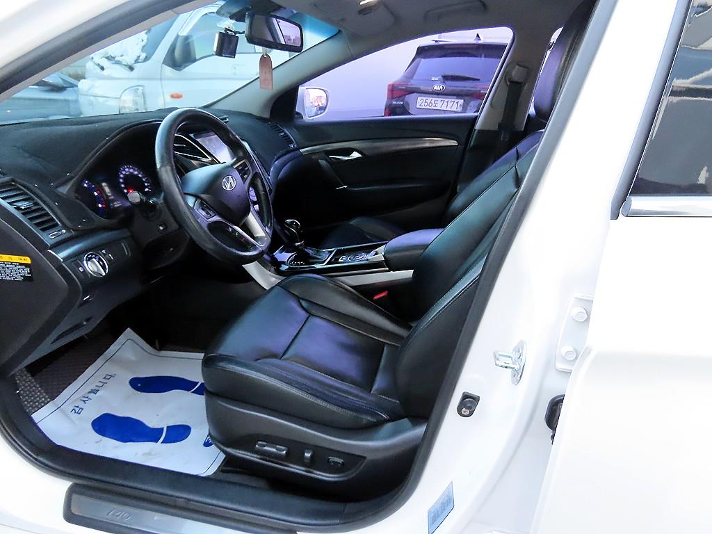 HYUNDAI i40 - Vista 5