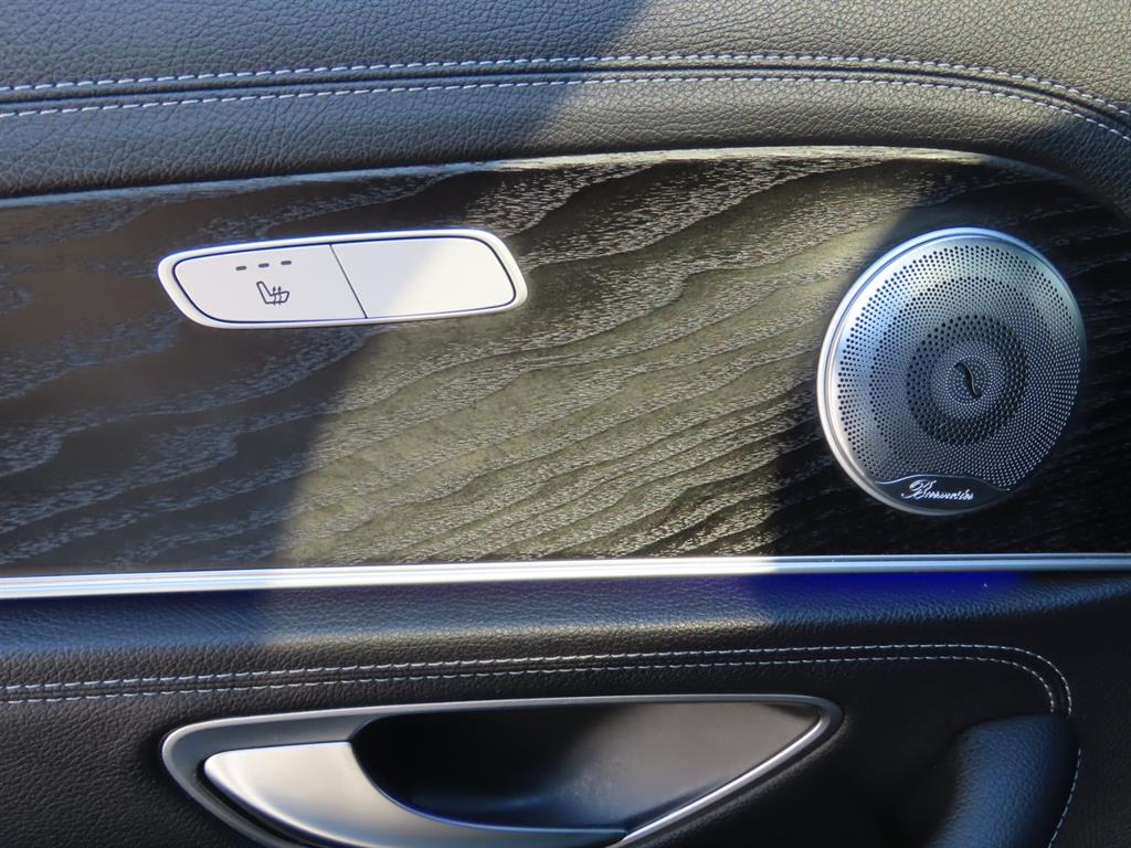 Mercedes Benz E class - Vista 11