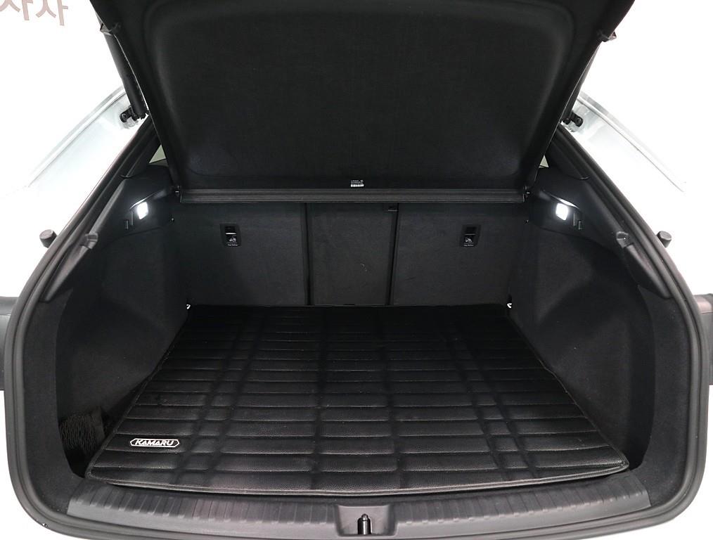 Audi Q4 2024 Blanco - Importación desde Corea - HF Imports Iquique - Foto 17