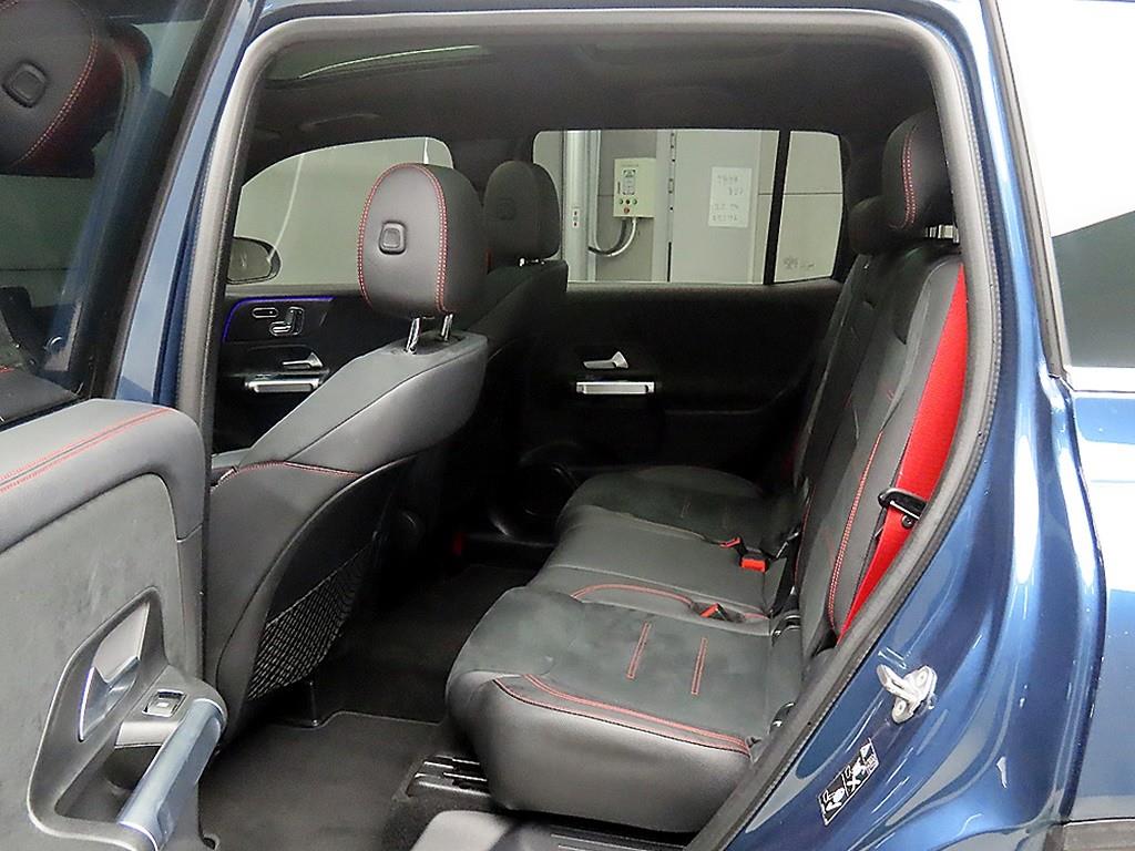 Mercedes Benz GLB Class - Vista 6