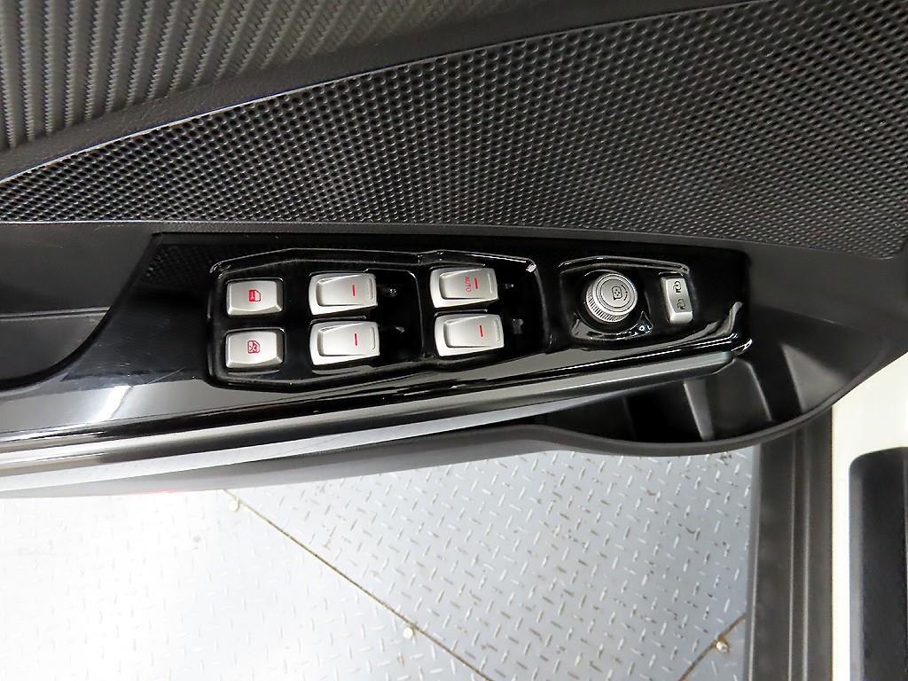 Ssangyong Tivoli - Vista 11