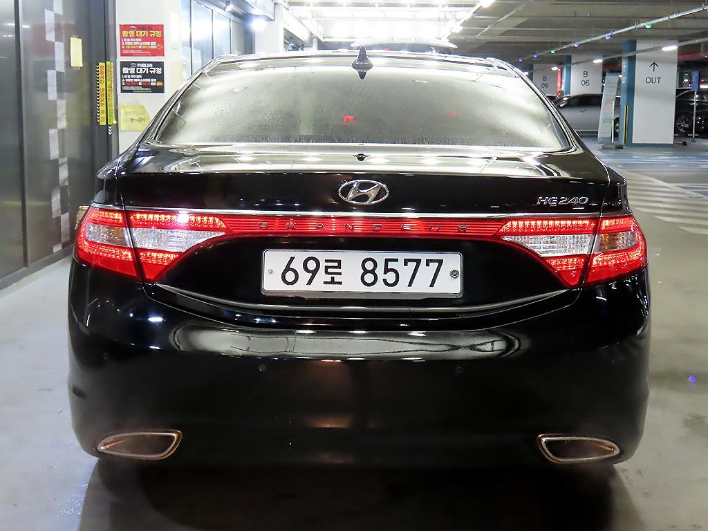 HYUNDAI Grandeur - Vista 5