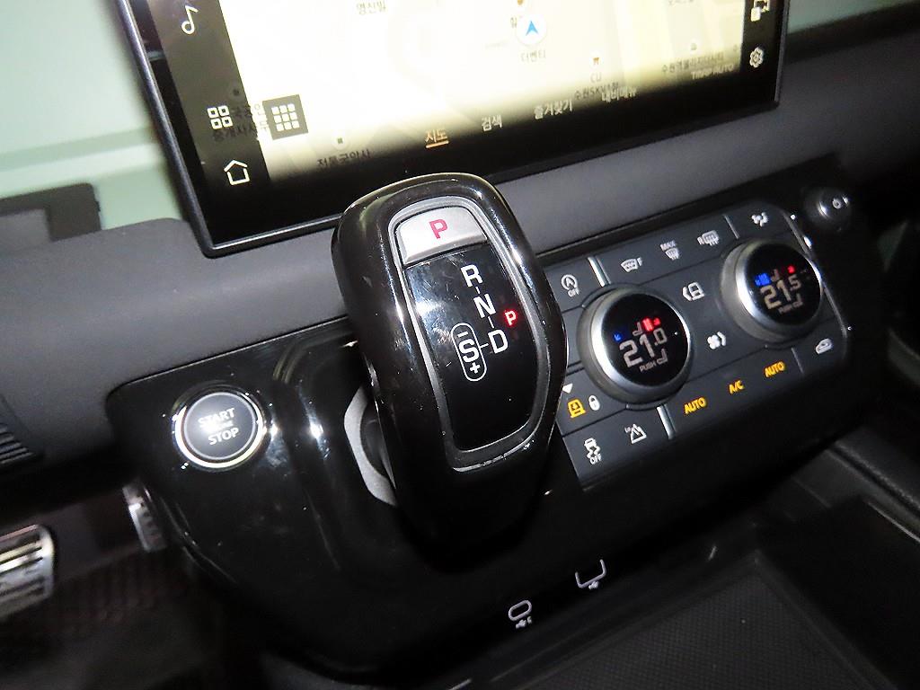 Land Rover Defender - Vista 12