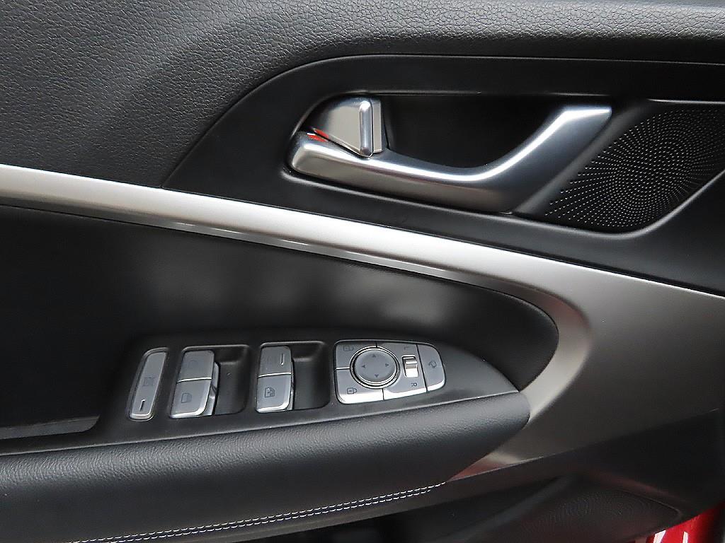 Genesis G70 2018 Rojo - Importación desde Corea - HF Imports Iquique - Foto 12