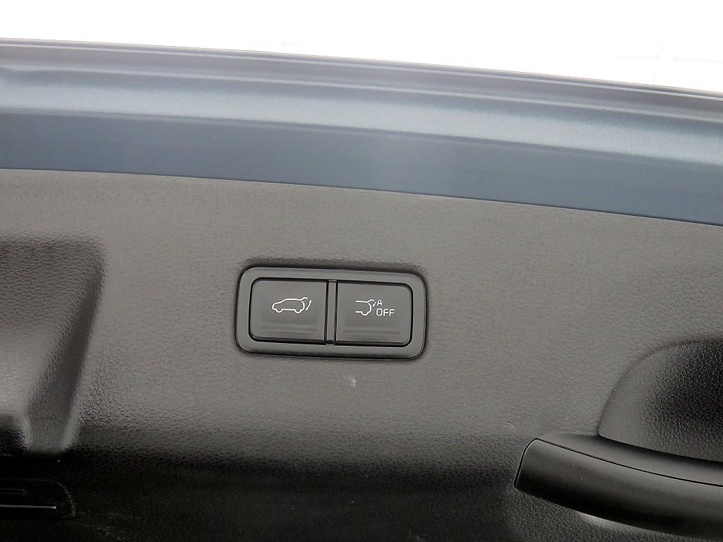 KIA Carnival - Vista 5