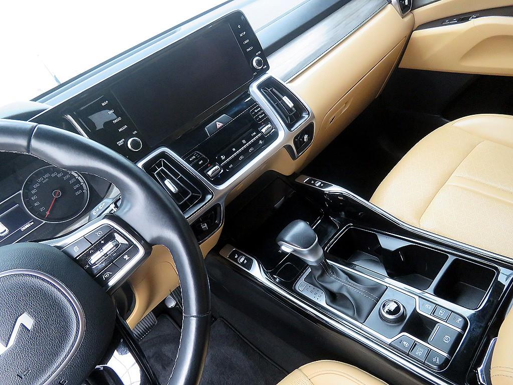 KIA Sorento - Vista 11