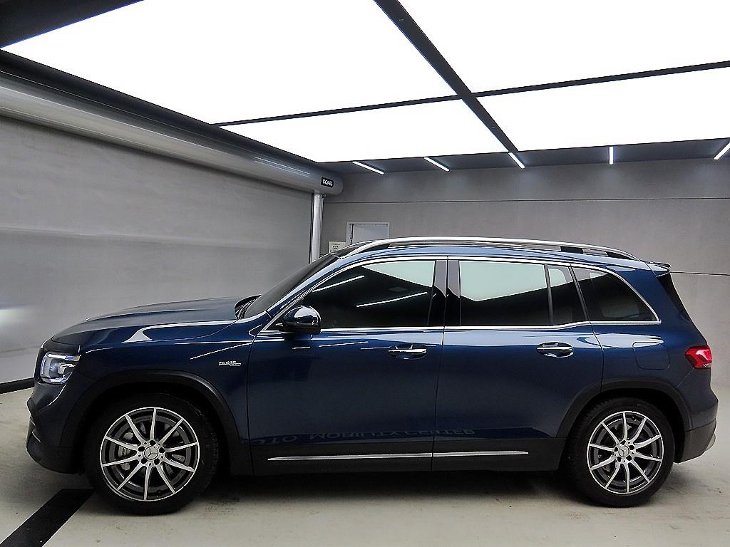 Mercedes Benz GLB Class - Vista 4