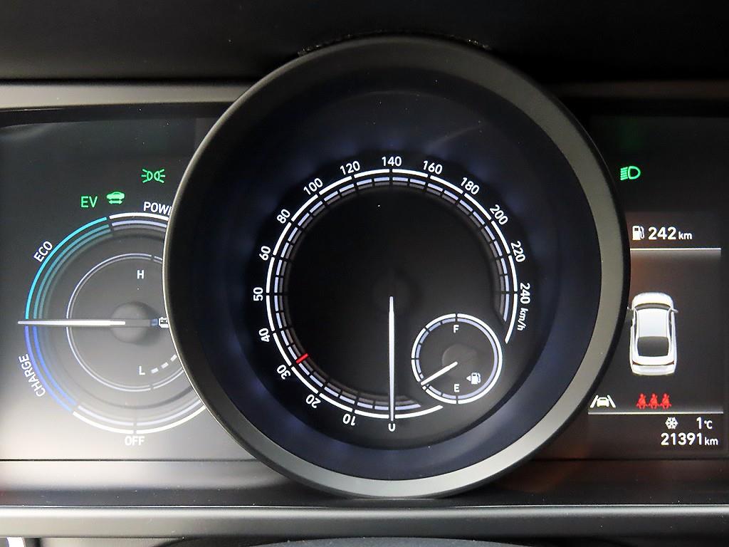 HYUNDAI Avante - Vista 8