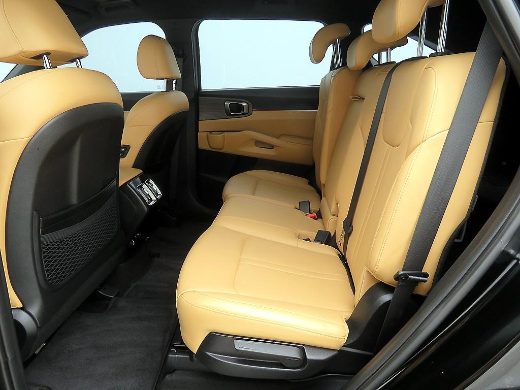 KIA Sorento - Vista 8