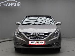 HYUNDAI Sonata - Vista 2