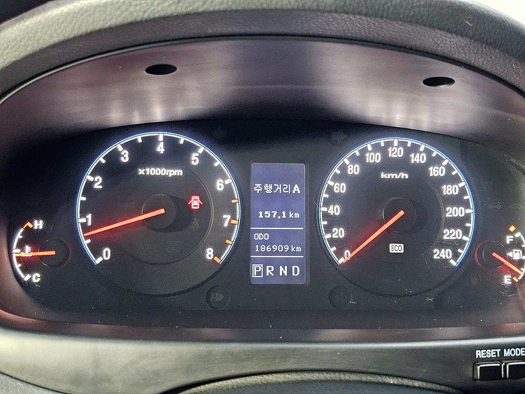 HYUNDAI Grandeur - Vista 7