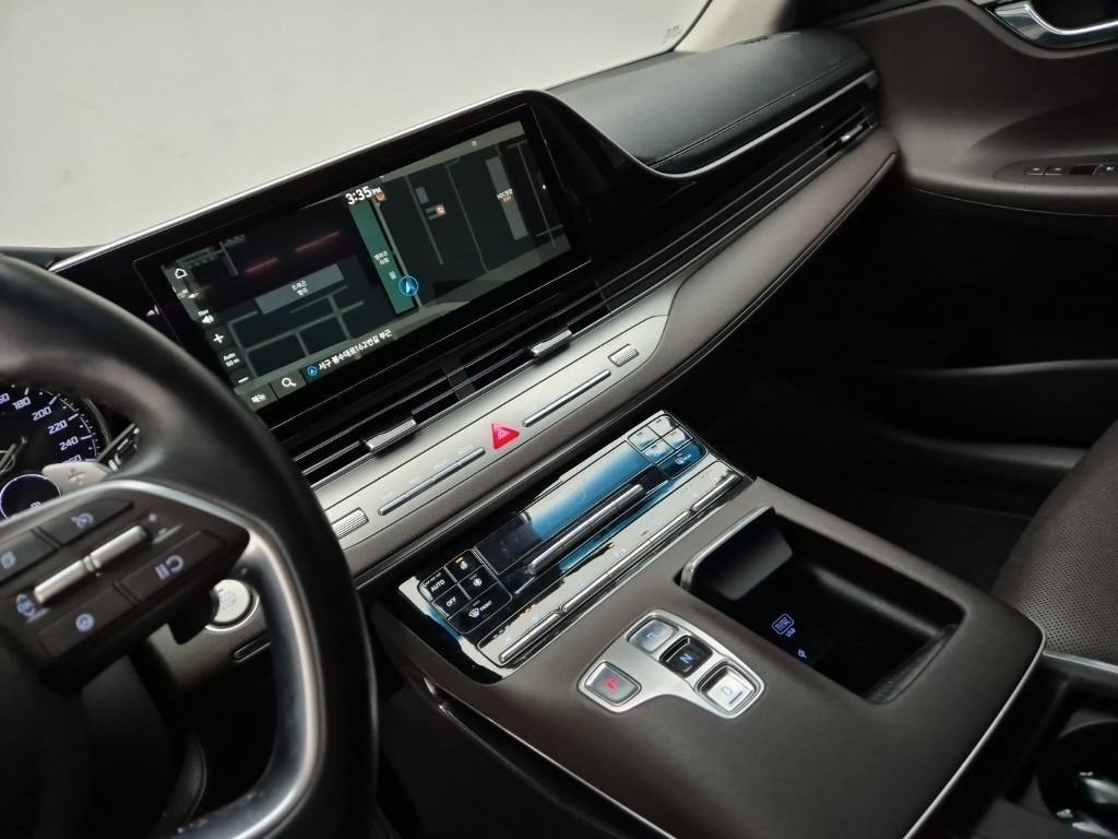 HYUNDAI Grandeur - Vista 10