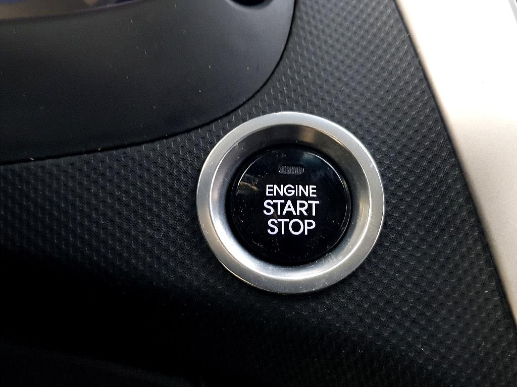 HYUNDAI Accent 2015 Blanco - Importación desde Corea - HF Imports Iquique - Foto 16