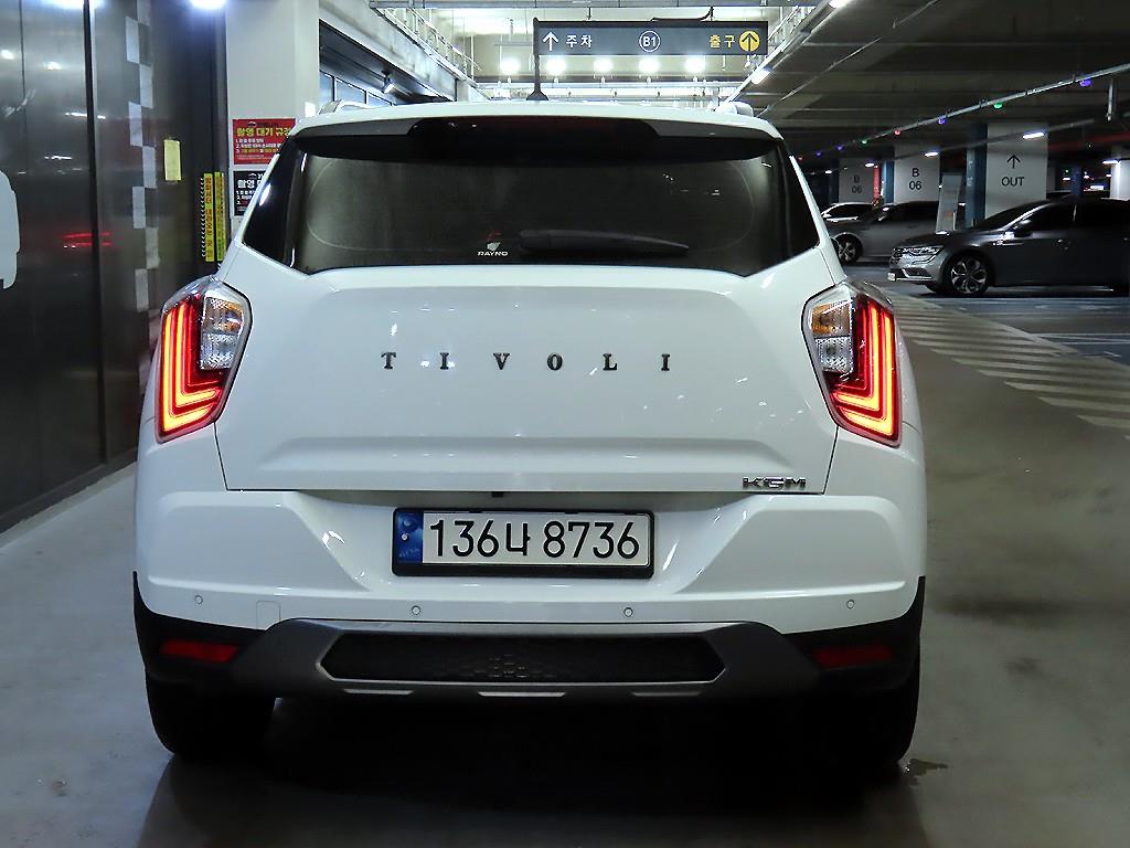 Ssangyong Tivoli - Vista 5