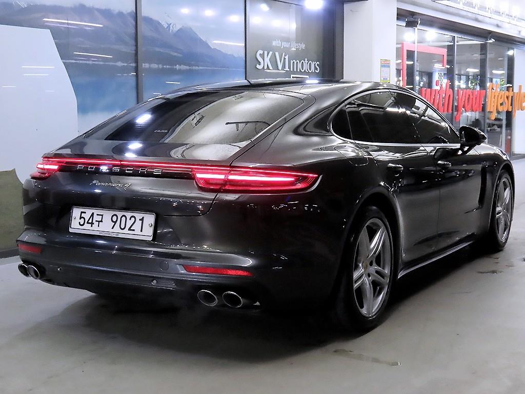 Porsche Panamera - Vista 4