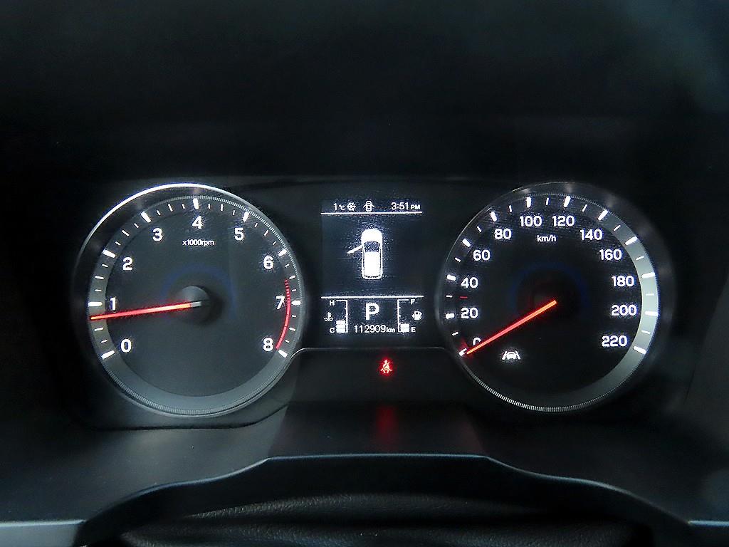 Ssangyong Tivoli - Vista 9