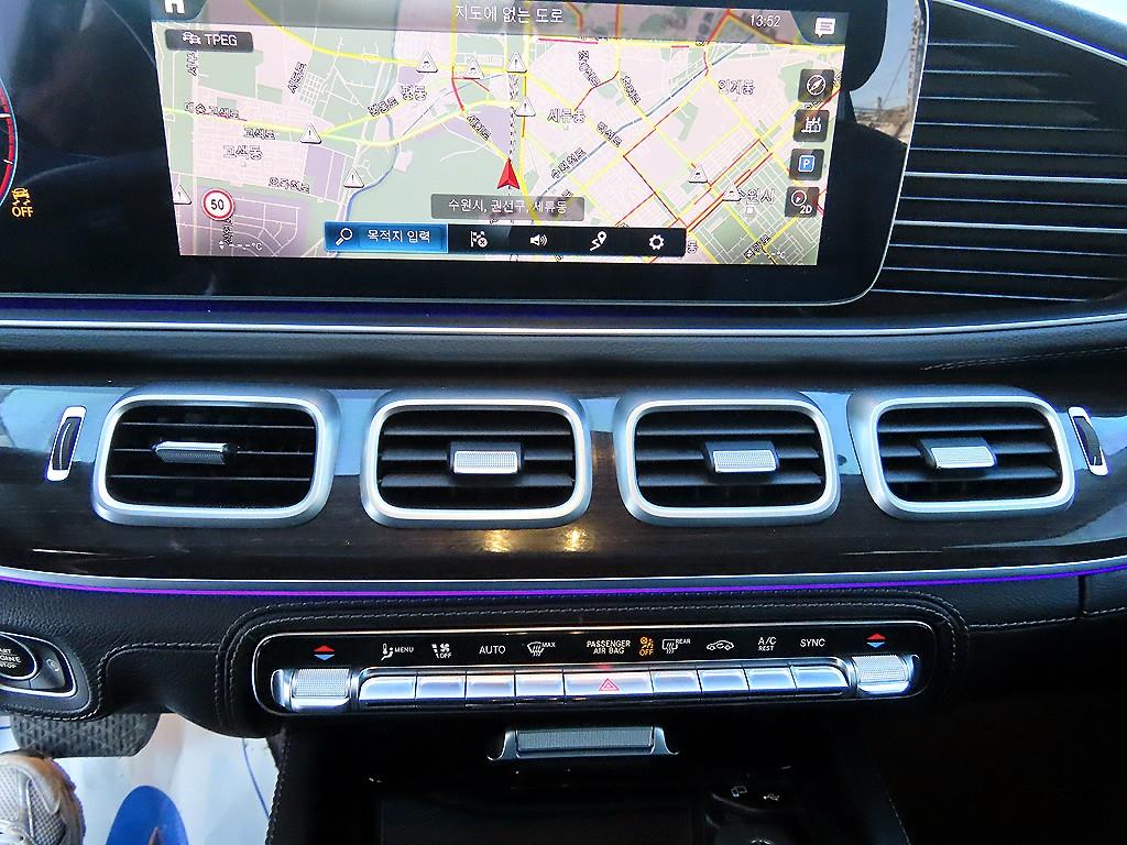 Mercedes Benz GLE Class - Vista 12