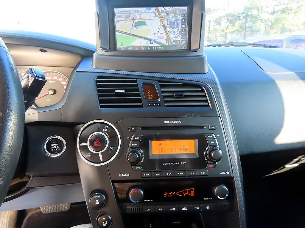 Ssangyong Korando 2015 Blanco - Importación desde Corea - HF Imports Iquique - Foto 13