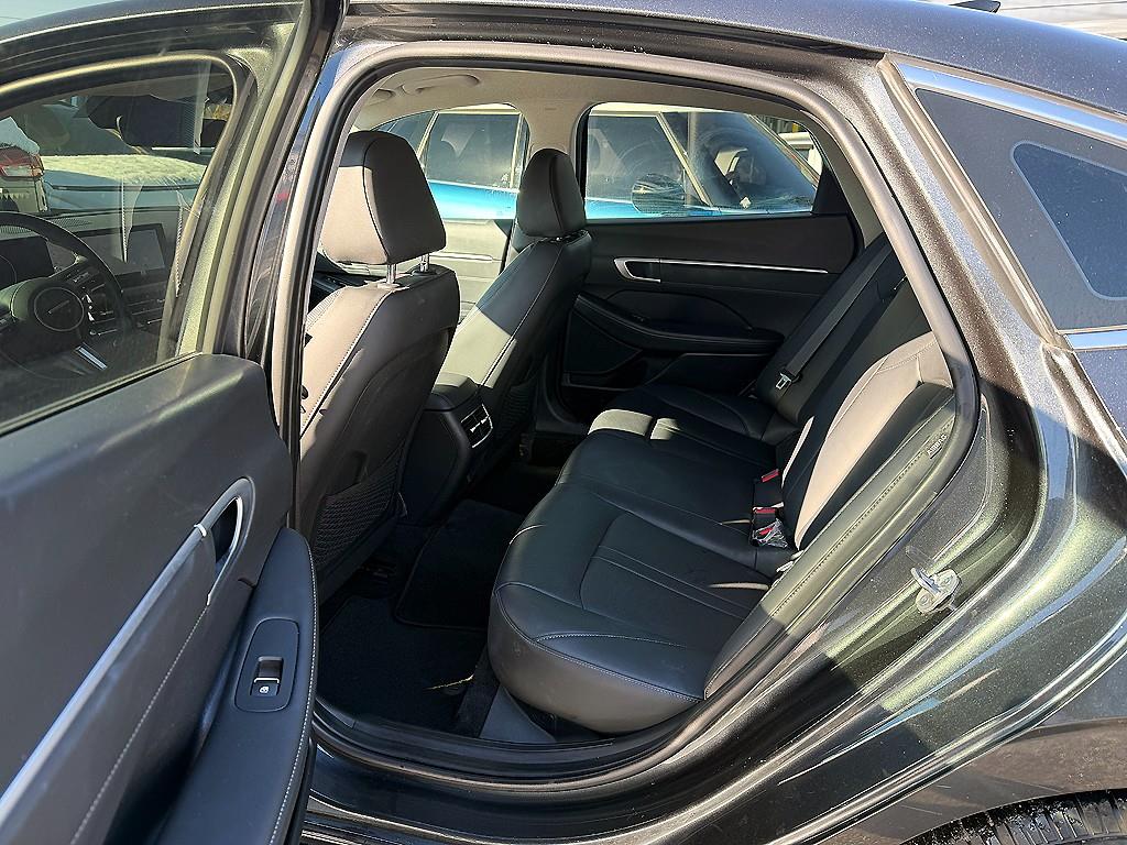 HYUNDAI Sonata - Vista 7