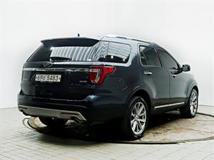 Ford Explorer - Vista 8