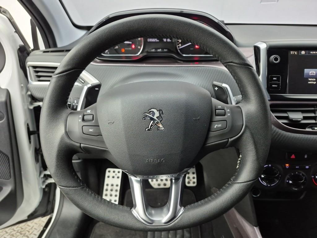 Peugeot 2008 - Vista 9