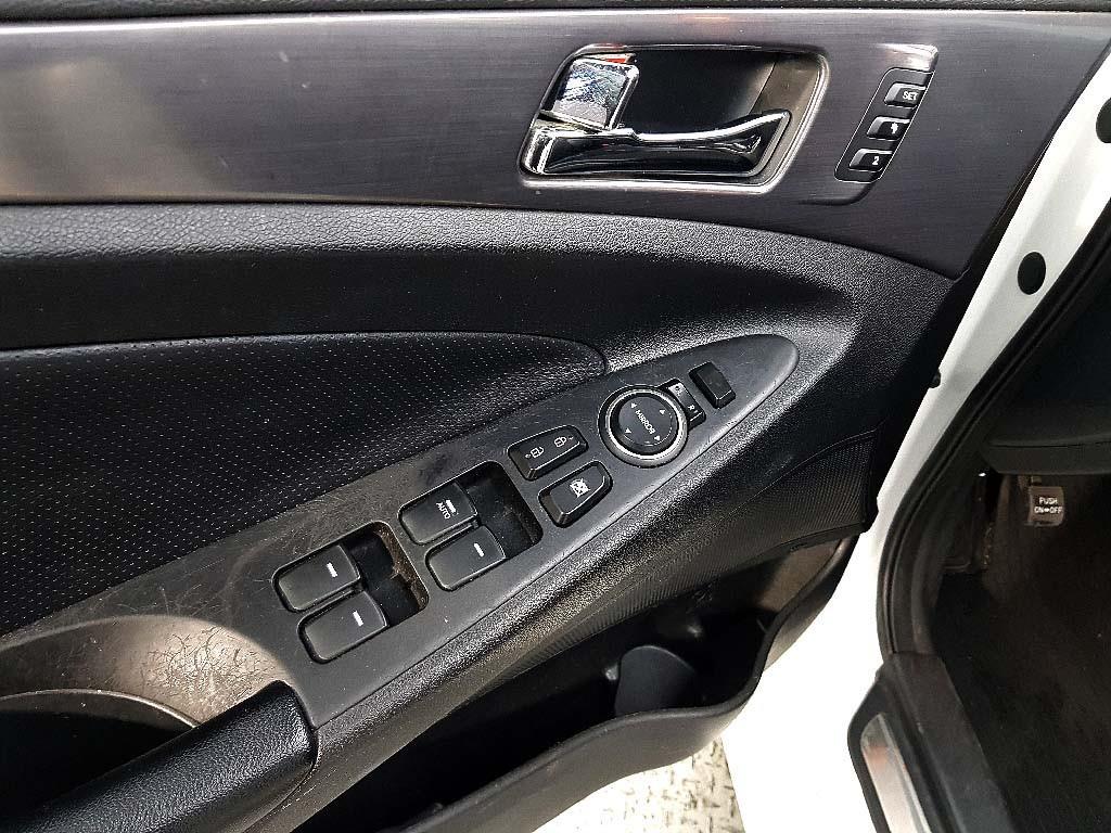 HYUNDAI Sonata - Vista 10