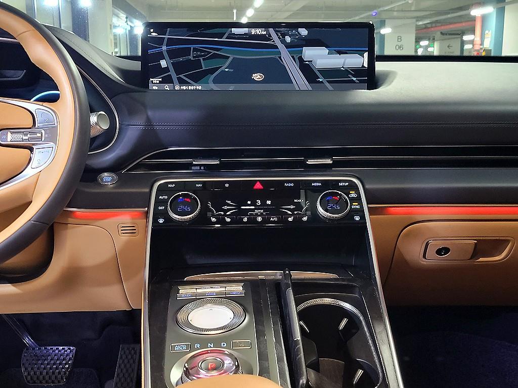 Genesis GV80 - Vista 11