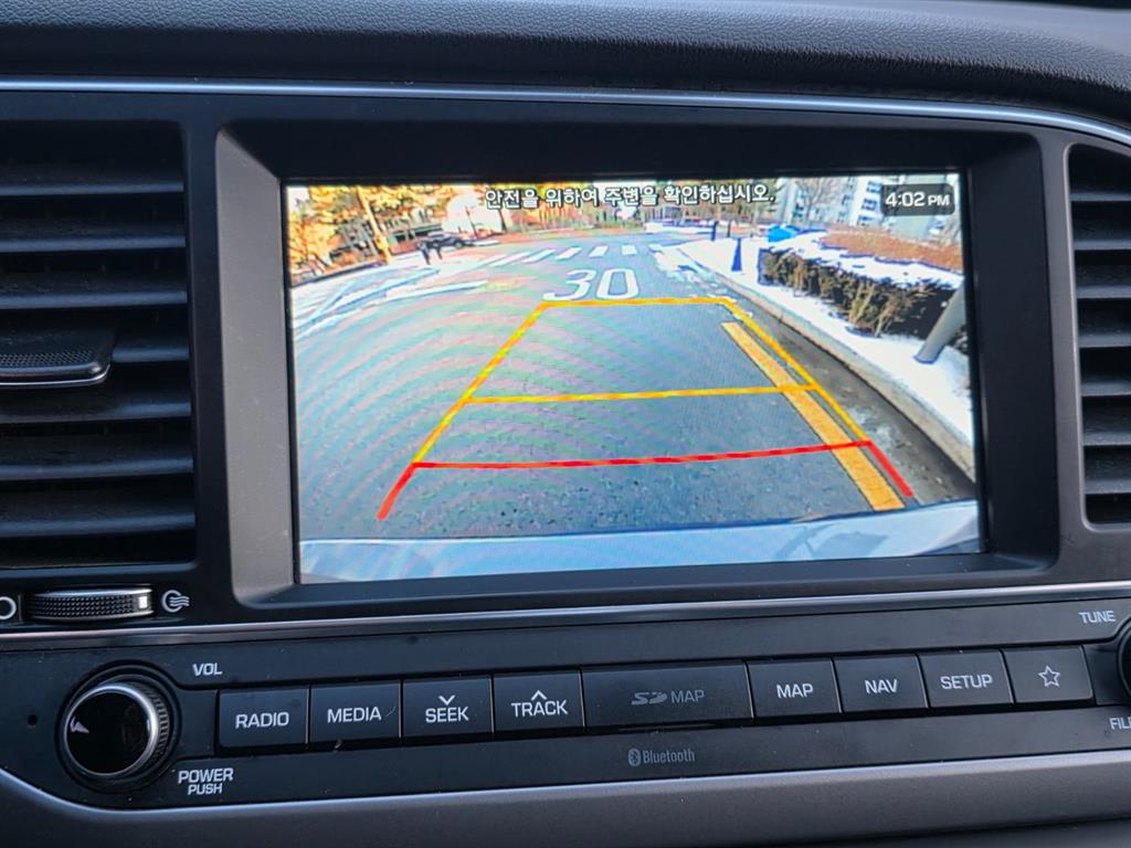 HYUNDAI Avante - Vista 4