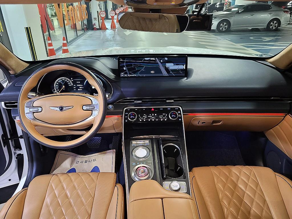 Genesis GV80 - Vista 6