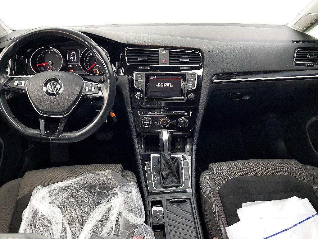 Volkswagen Golf - Vista 5