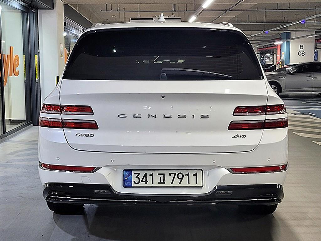 Genesis GV80 - Vista 5