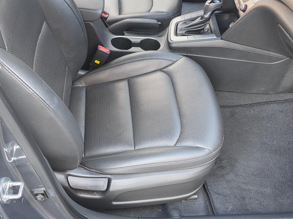 HYUNDAI Avante - Vista 8