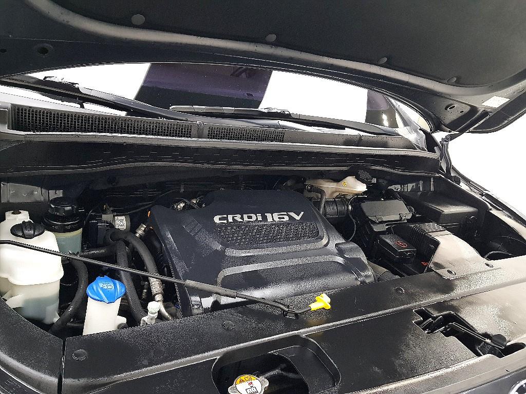 KIA Carnival - Vista 6