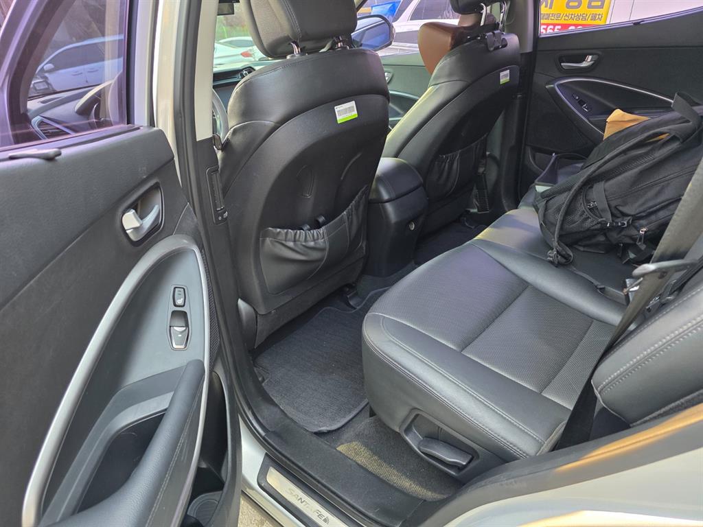 HYUNDAI Santa Fe - Vista 4