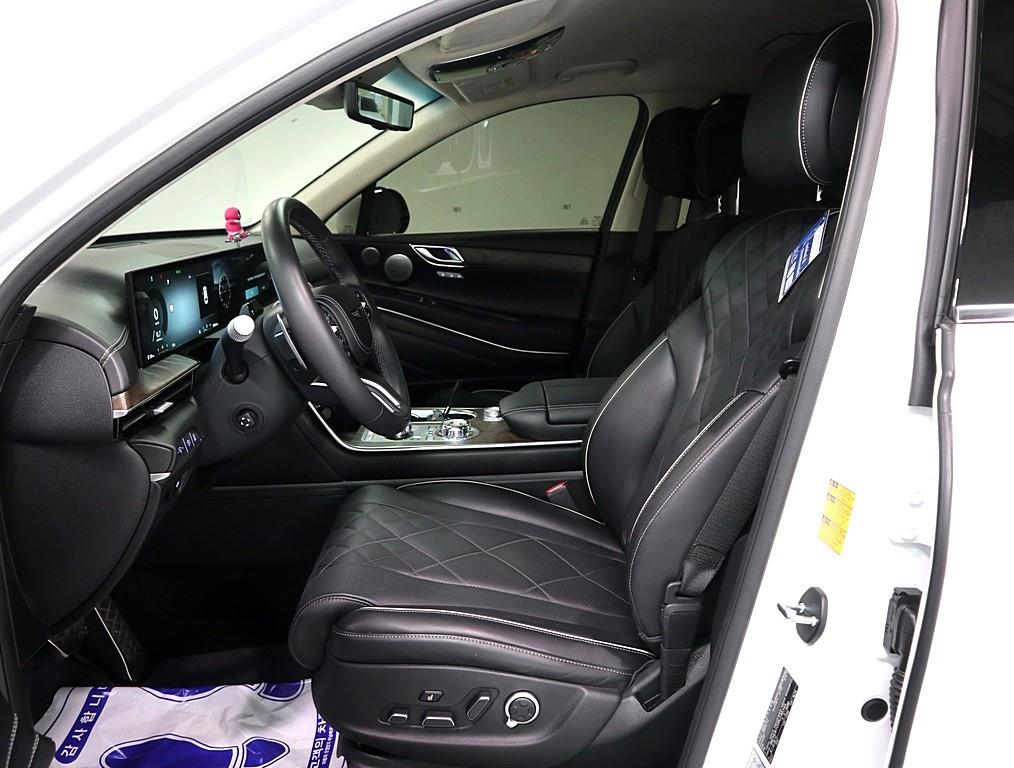 Genesis GV80 - Vista 9