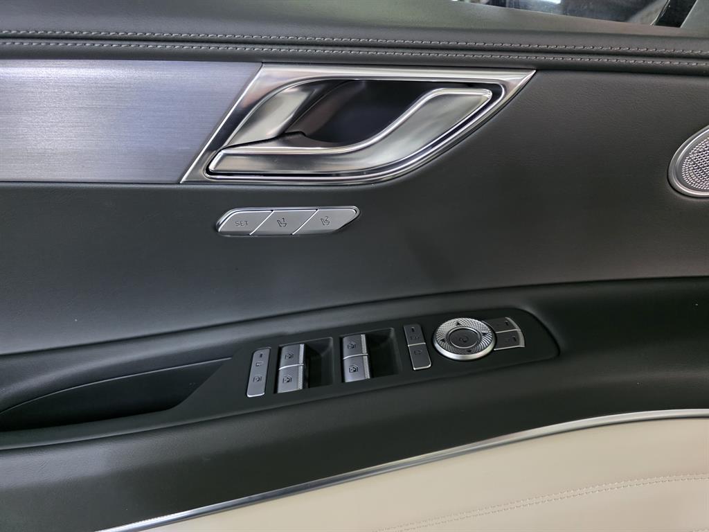 Genesis GV80 - Vista 5