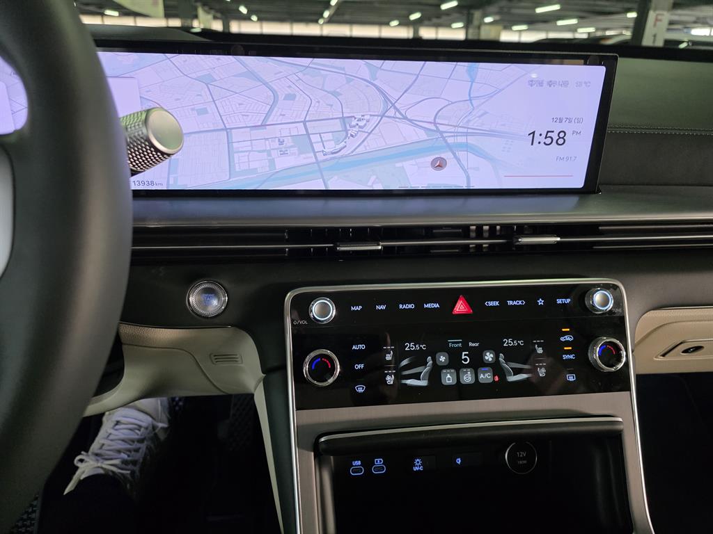 Genesis GV80 - Vista 9