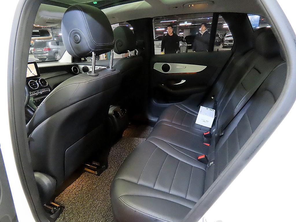 Mercedes Benz GLC Class - Vista 7