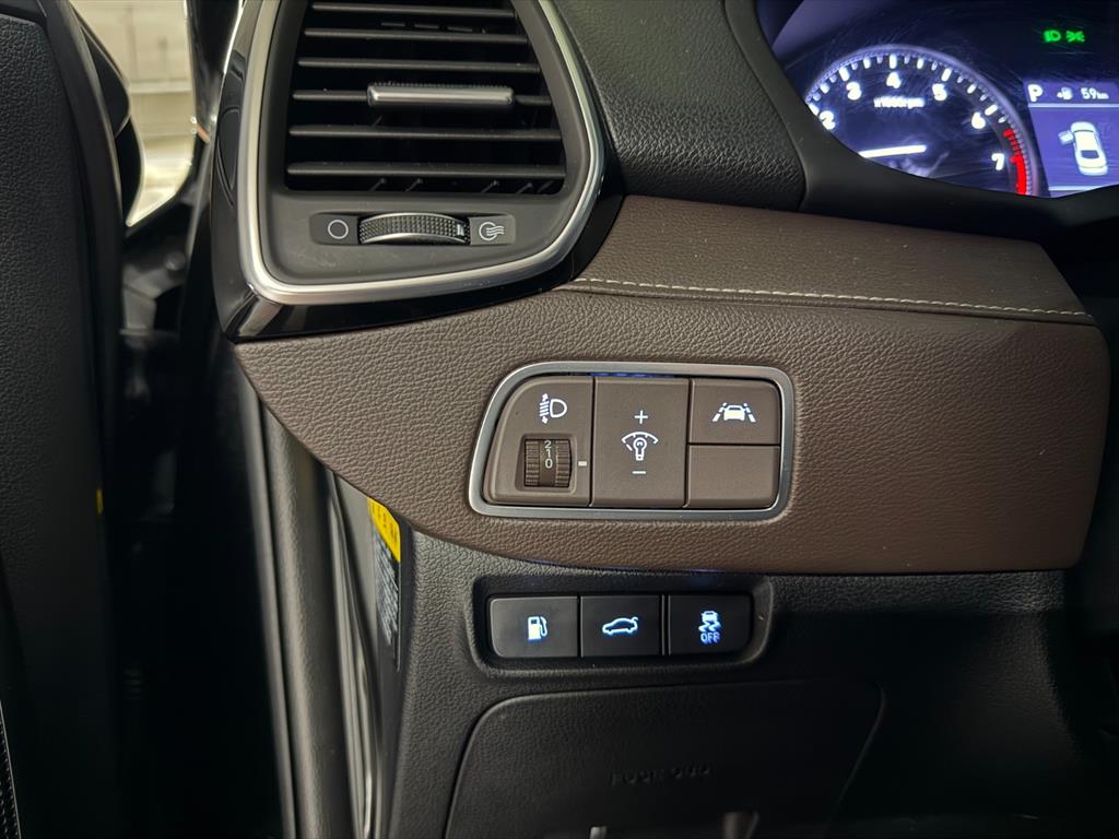 HYUNDAI Grandeur - Vista 11