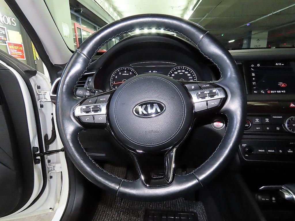 KIA K7 - Vista 8