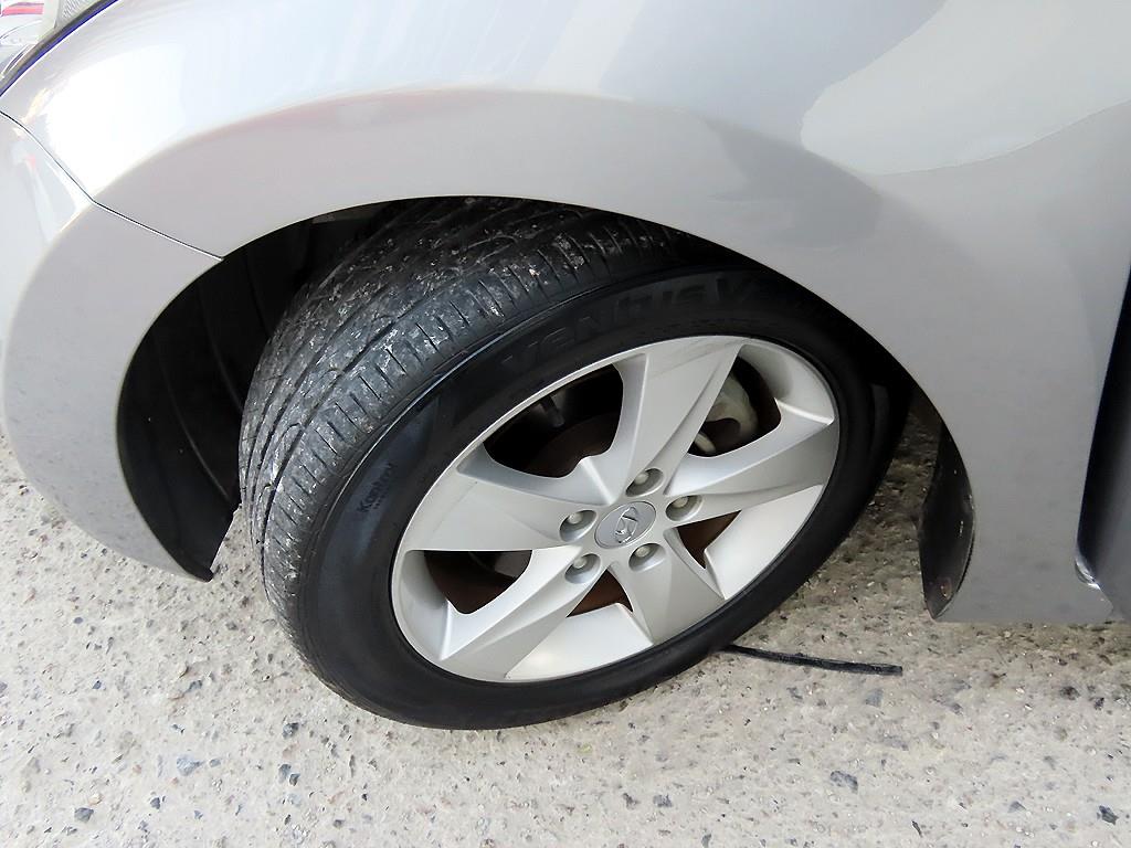 HYUNDAI Avante 2011 Gris - Importación desde Corea - HF Imports Iquique - Foto 15