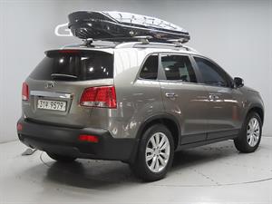 KIA Sorento - Vista 8