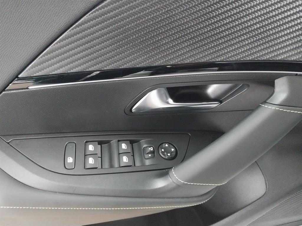 Peugeot 2008 - Vista 9