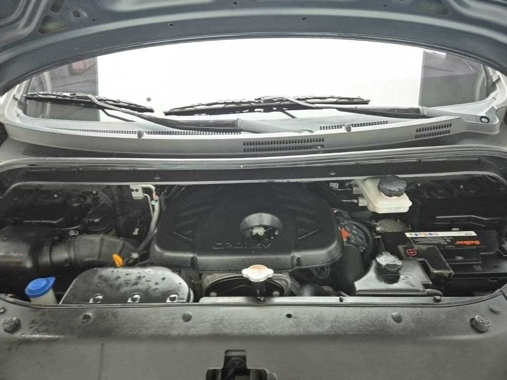 HYUNDAI Starex - Vista 5