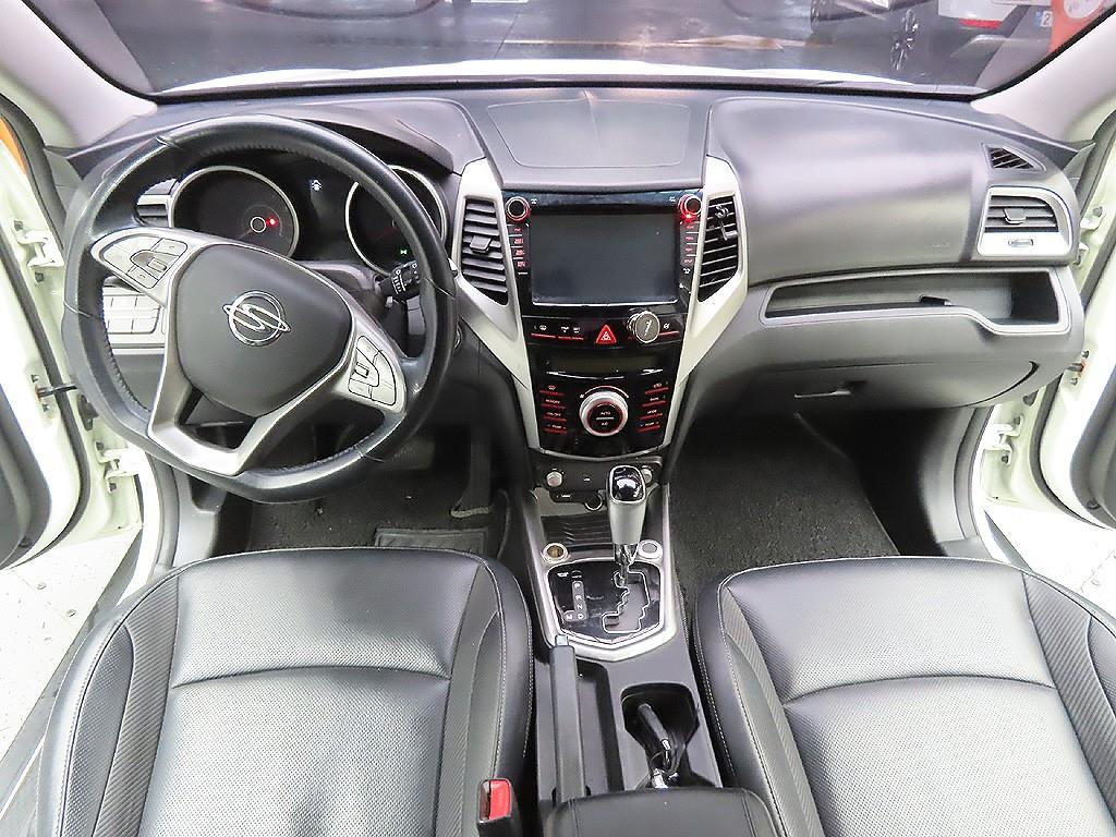 Ssangyong Tivoli 2016 Blanco - Importación desde Corea - HF Imports Iquique - Foto 10
