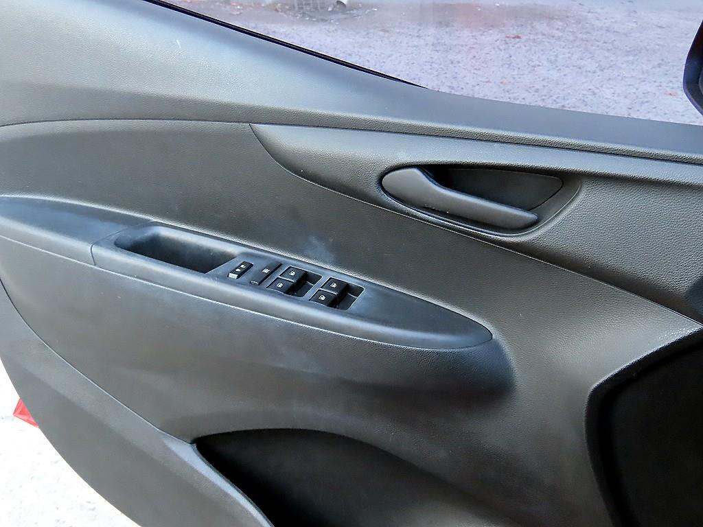 Chevrolet Spark - Vista 10