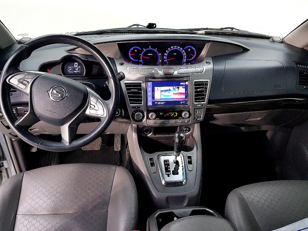 Ssangyong Korando - Vista 5