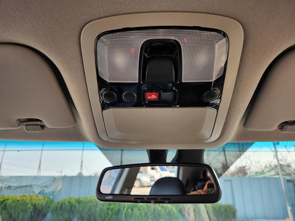 Ssangyong Tivoli 2022 Blanco - Importación desde Corea - HF Imports Iquique - Foto 18