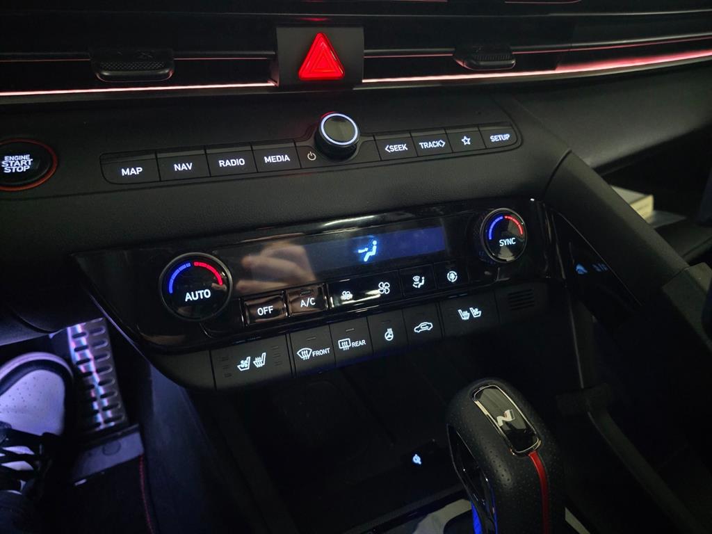 HYUNDAI Avante - Vista 11